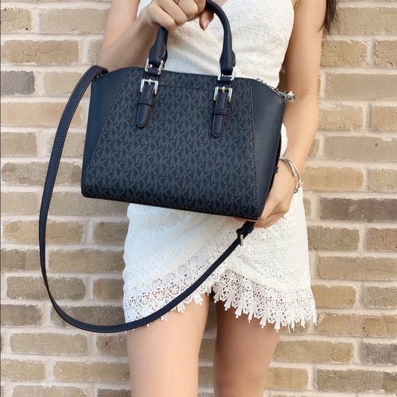 Gaby’sBags👜💕- Michael Kors MD Satchel Blue - Picture 5 of 5